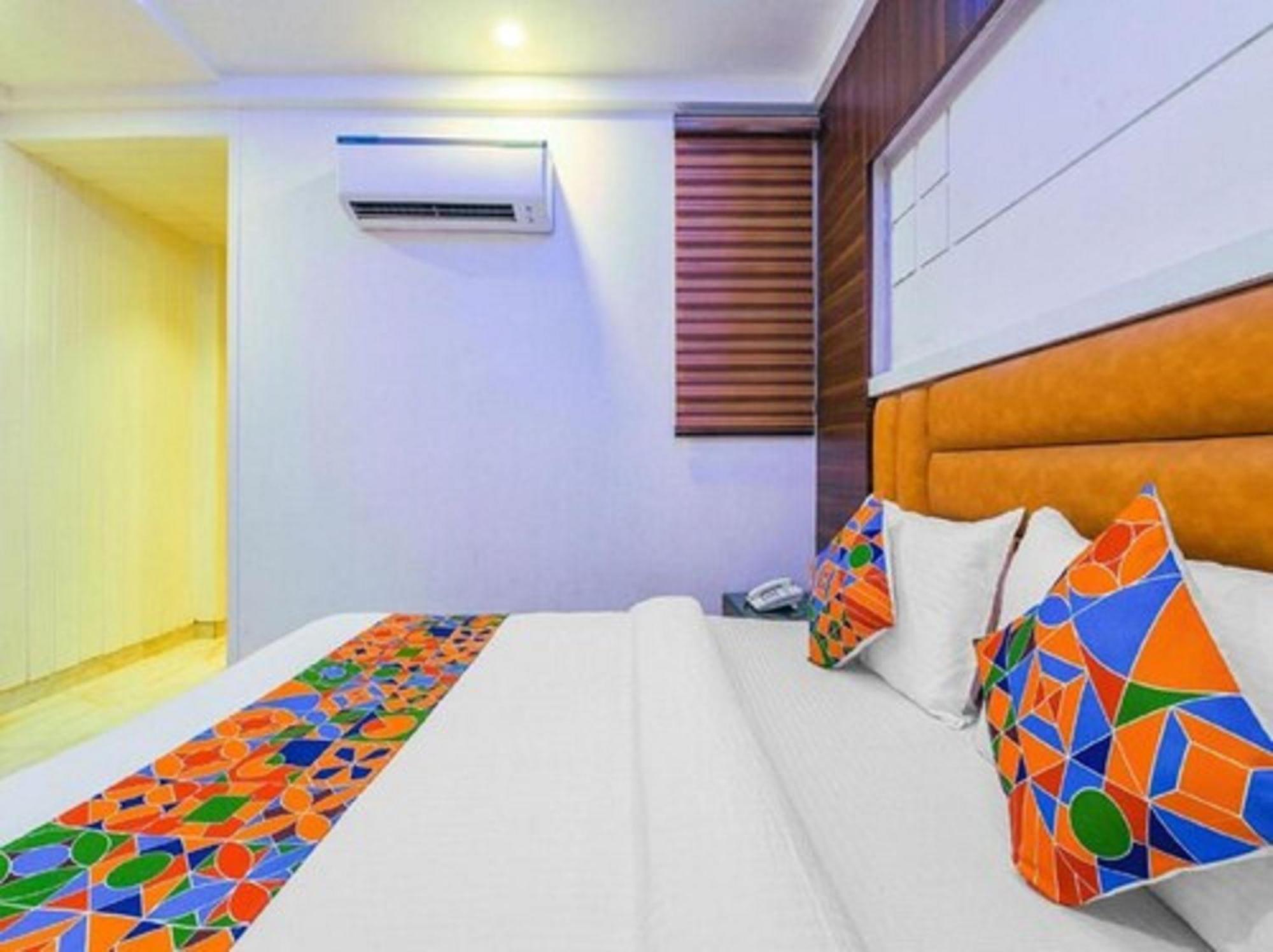 Hotel Shanti House New Delhi Karnail Singh Stadium Gate No 1 Экстерьер фото