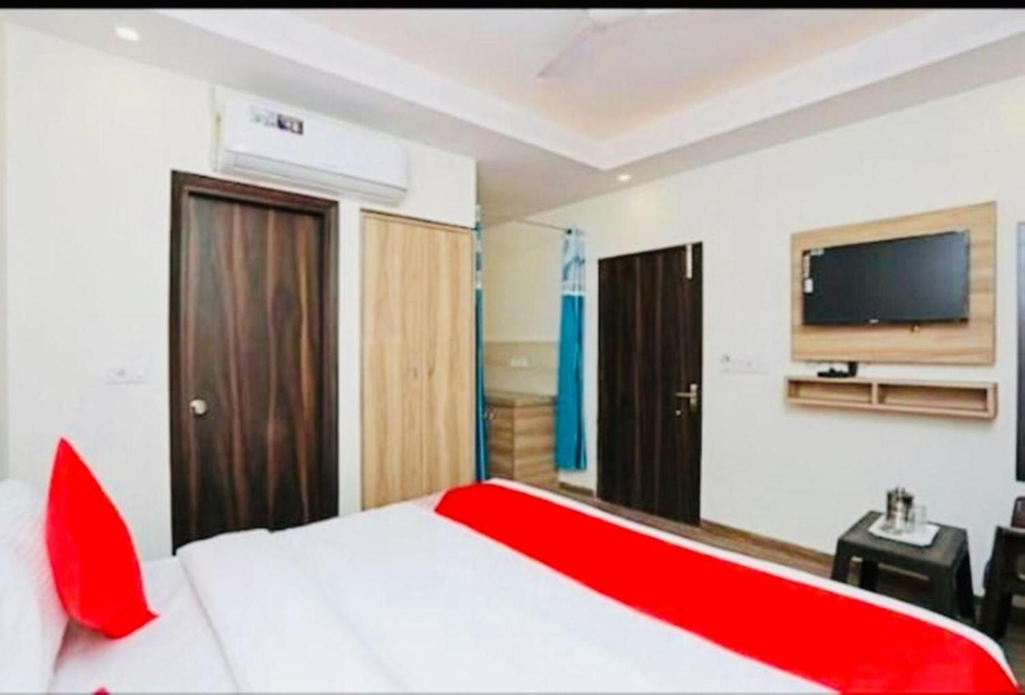 Hotel Shanti House New Delhi Karnail Singh Stadium Gate No 1 Экстерьер фото